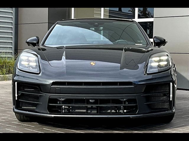 2025 Porsche Panamera E-Hybrid 4