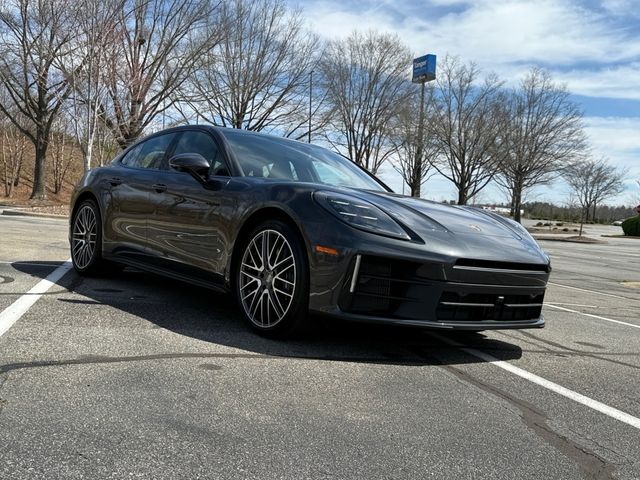 2025 Porsche Panamera E-Hybrid 4