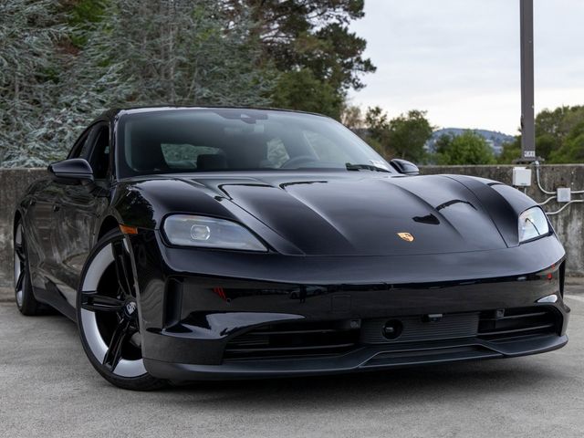 2025 Porsche Taycan 4S