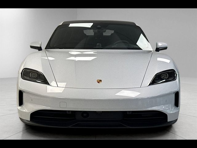 2025 Porsche Taycan 4