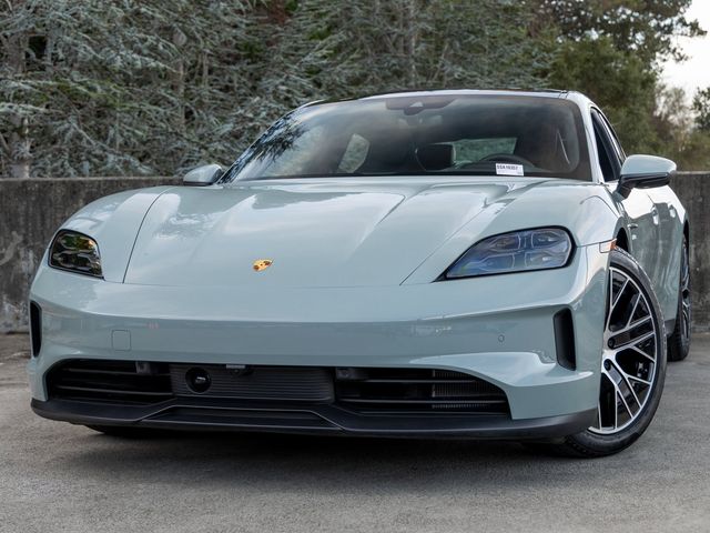 2025 Porsche Taycan 4