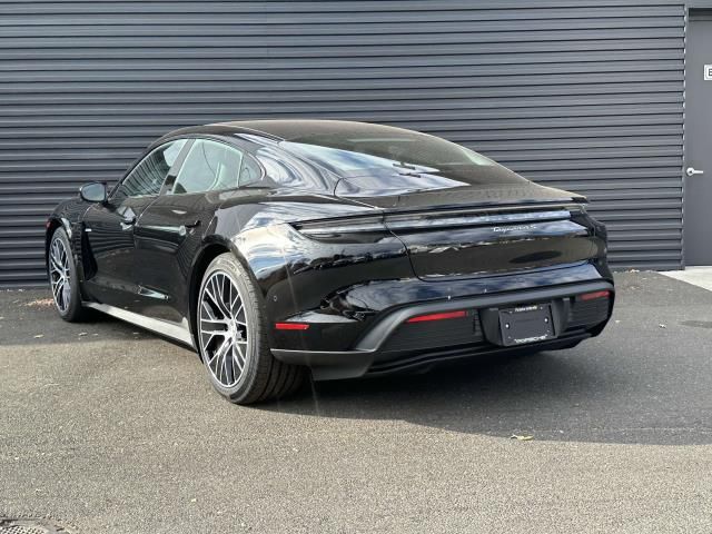 2025 Porsche Taycan 4S