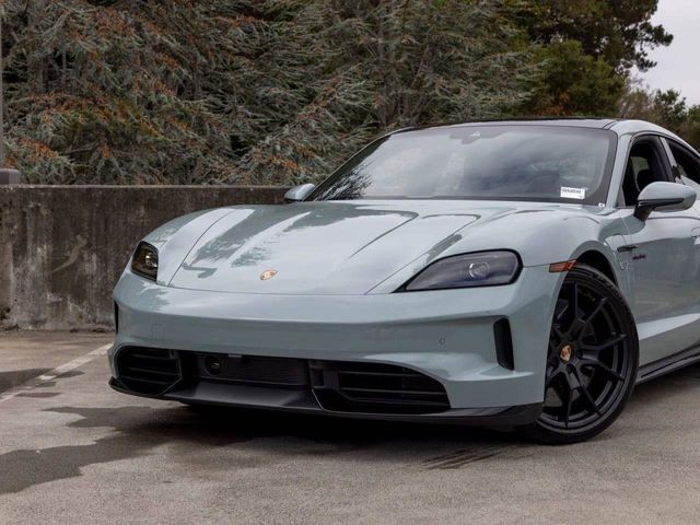 2025 Porsche Taycan GTS