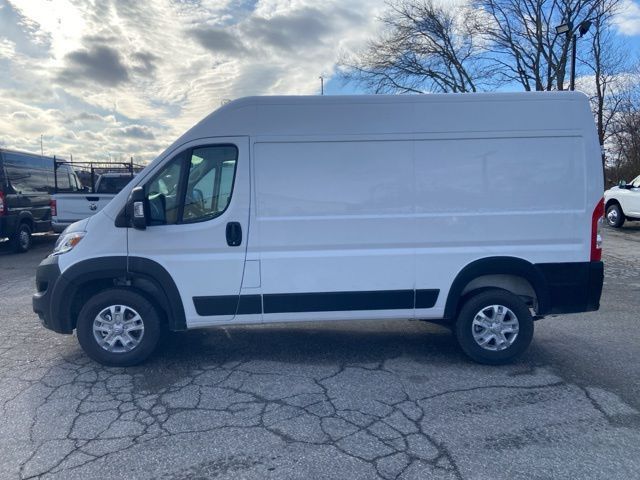 2025 Ram ProMaster Cargo Van SLT