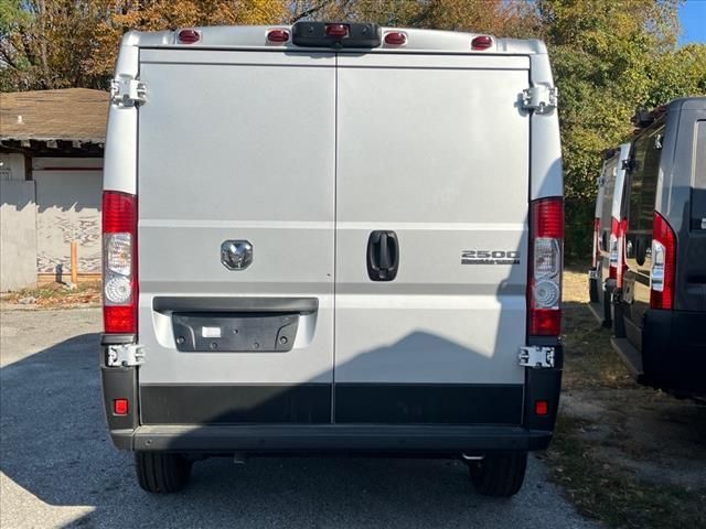 2025 Ram ProMaster Cargo Van SLT