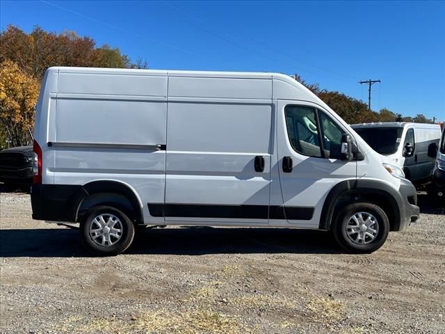 2025 Ram ProMaster Cargo Van SLT+