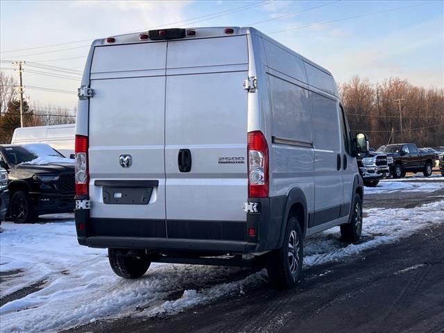 2025 Ram ProMaster Cargo Van SLT