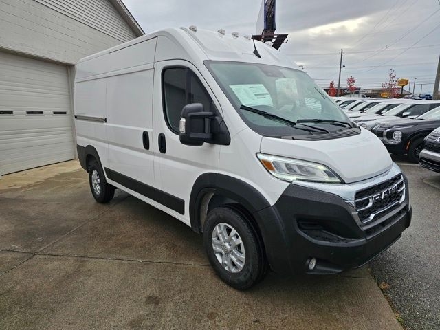 2025 Ram ProMaster Cargo Van SLT