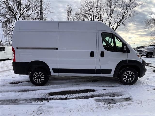 2025 Ram ProMaster Cargo Van SLT