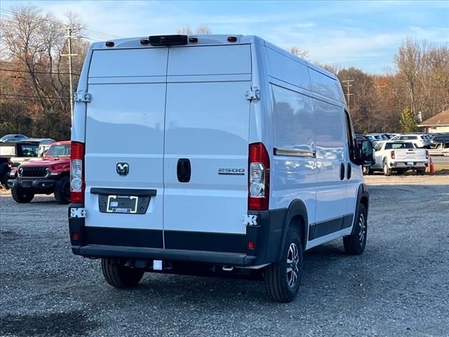 2025 Ram ProMaster Cargo Van SLT+