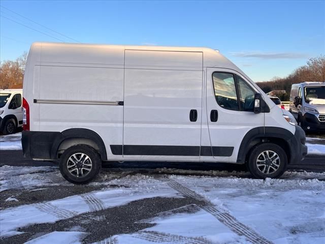 2025 Ram ProMaster Cargo Van SLT