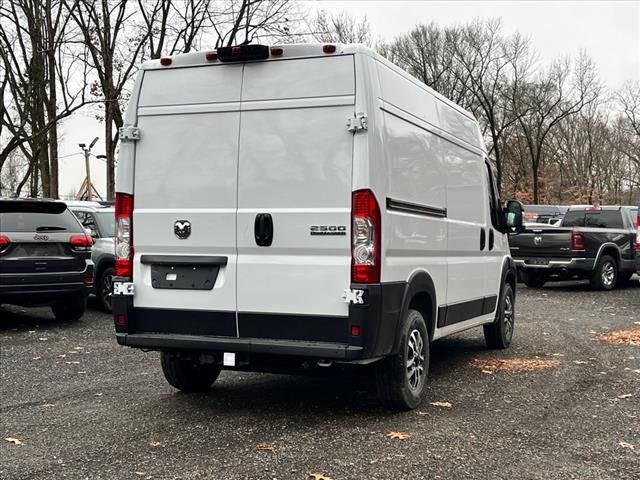 2025 Ram ProMaster Cargo Van SLT+