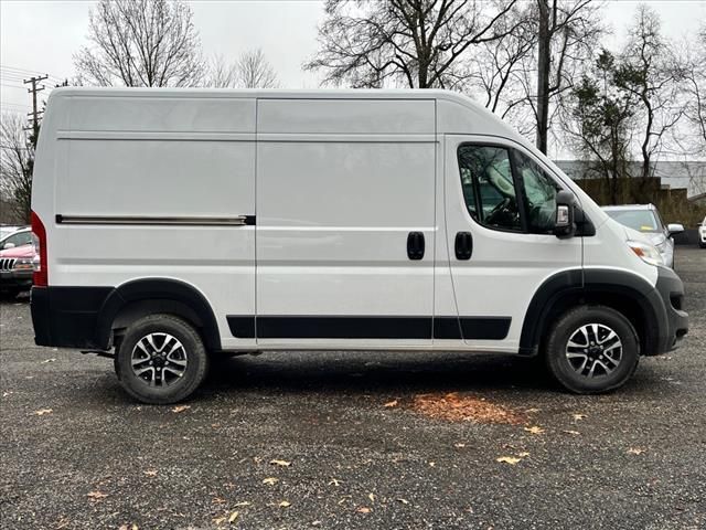 2025 Ram ProMaster Cargo Van SLT+