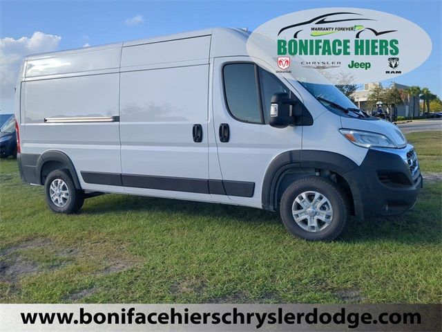 2025 Ram ProMaster Cargo Van SLT