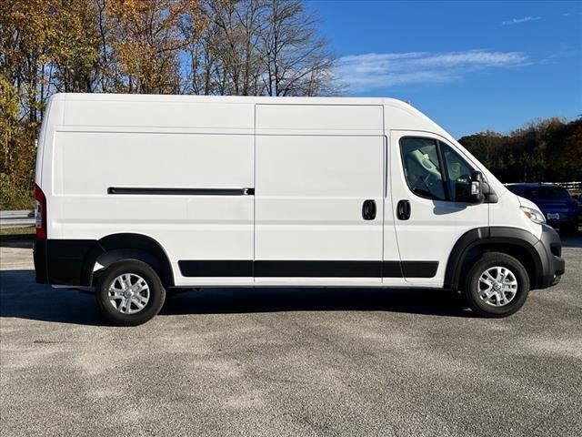 2025 Ram ProMaster Cargo Van SLT