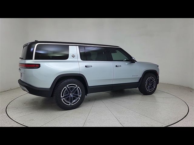 2025 Rivian R1S Adventure