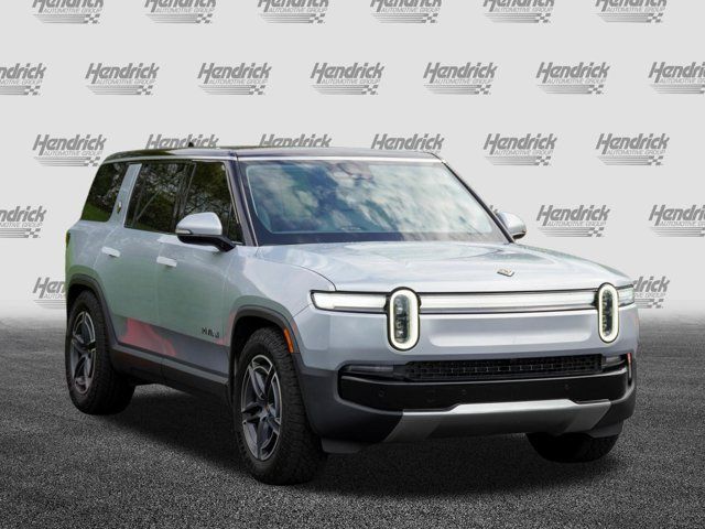 2025 Rivian R1S Adventure