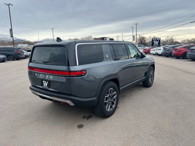 2025 Rivian R1S Adventure