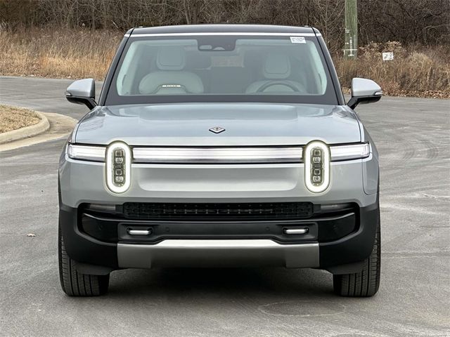 2025 Rivian R1S Adventure