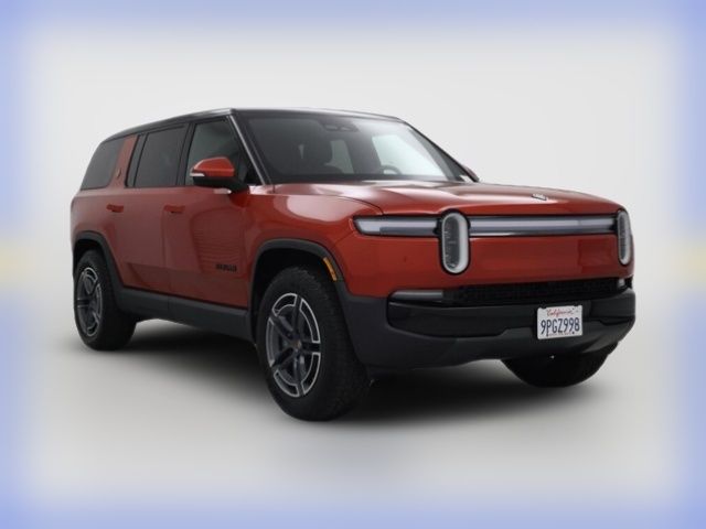 2025 Rivian R1S Adventure