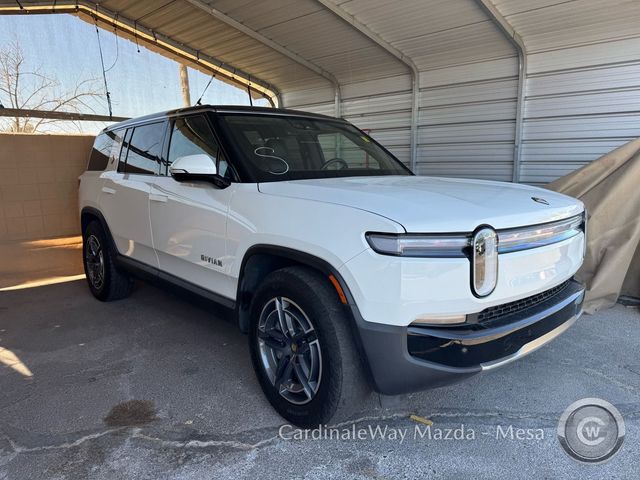 2025 Rivian R1S Adventure