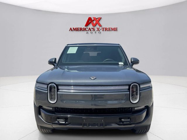 2025 Rivian R1S Adventure