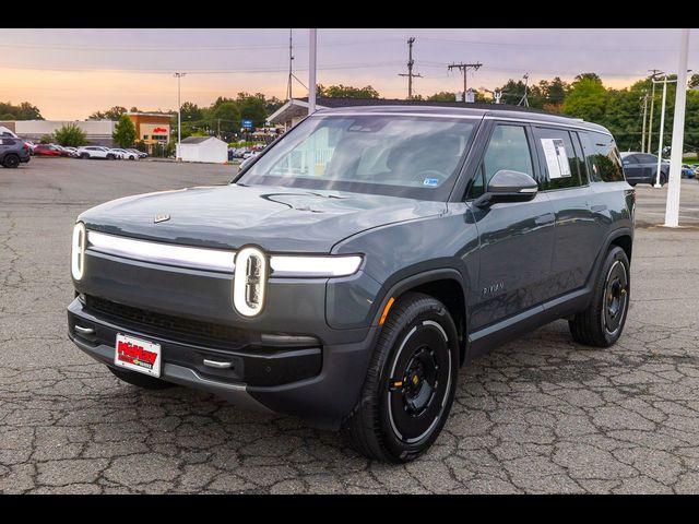 2025 Rivian R1S Adventure