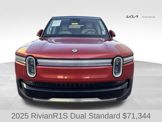 2025 Rivian R1S Adventure