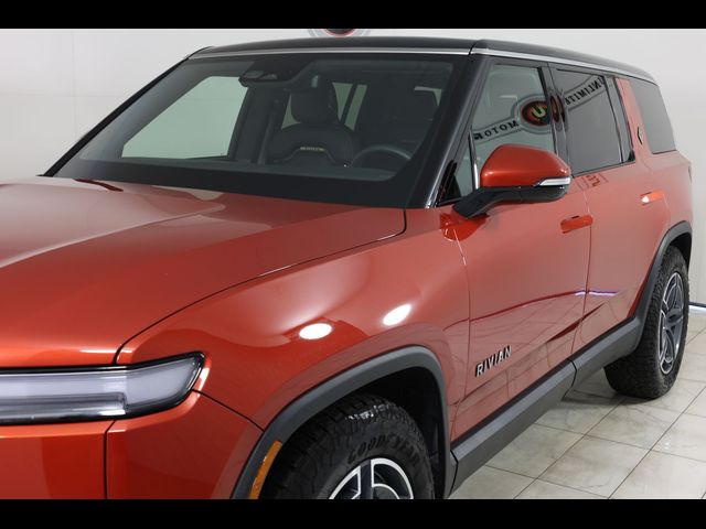 2025 Rivian R1S Adventure