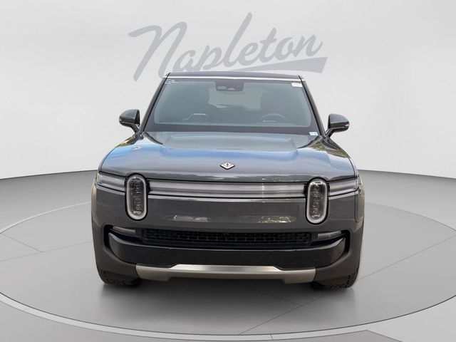 2025 Rivian R1S Adventure