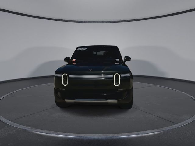 2025 Rivian R1S Adventure