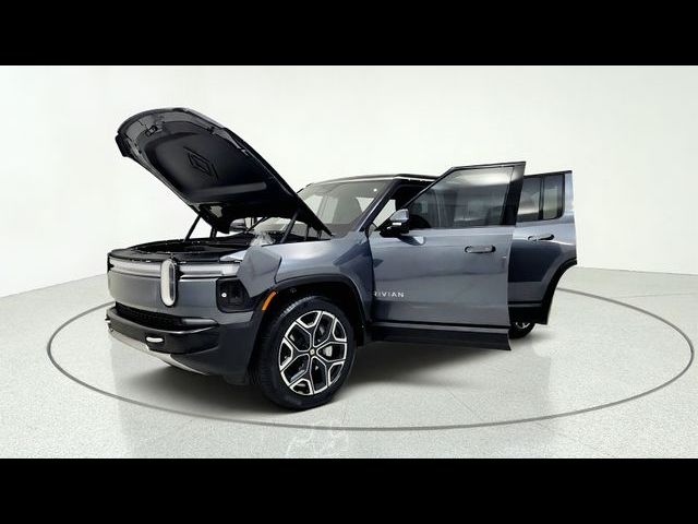 2025 Rivian R1S Adventure