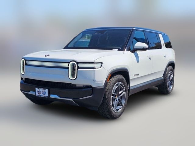 2025 Rivian R1S Adventure