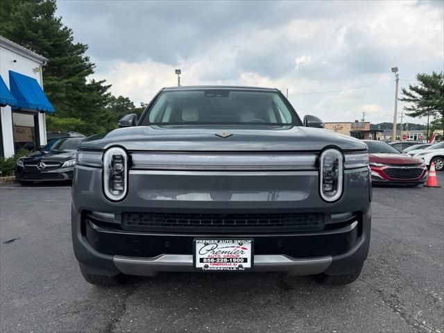 2025 Rivian R1S Adventure