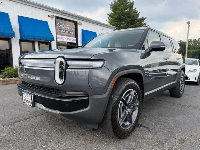 2025 Rivian R1S Adventure