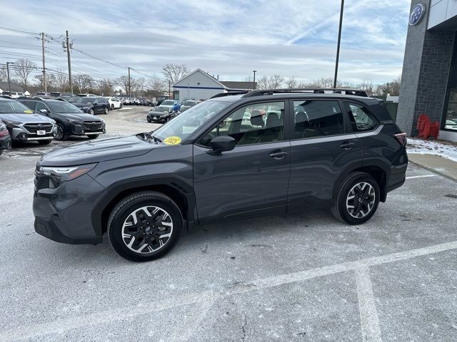 2025 Subaru Forester Base