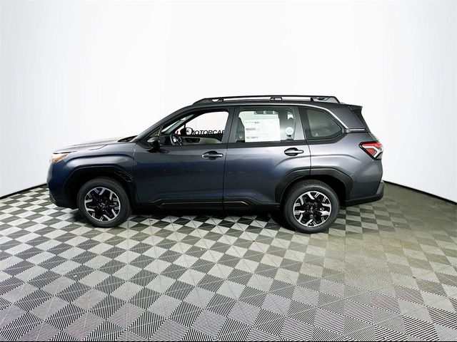 2025 Subaru Forester Base