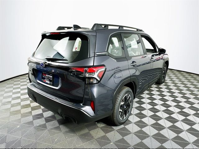 2025 Subaru Forester Base