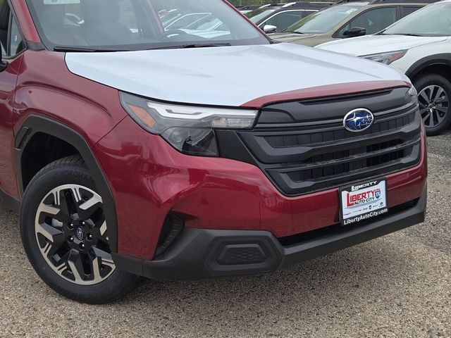 2025 Subaru Forester Base