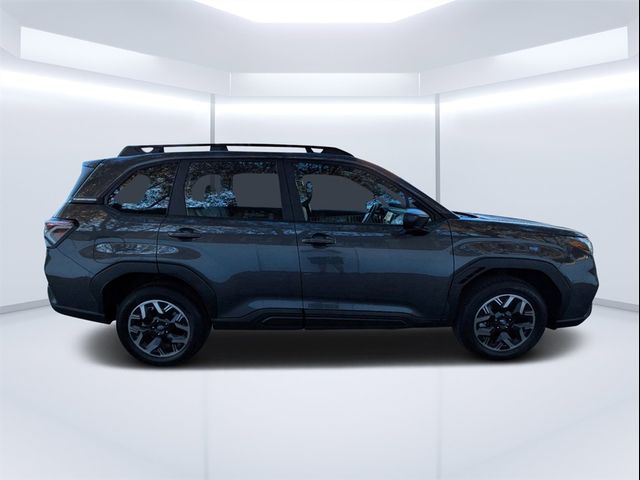 2025 Subaru Forester Base