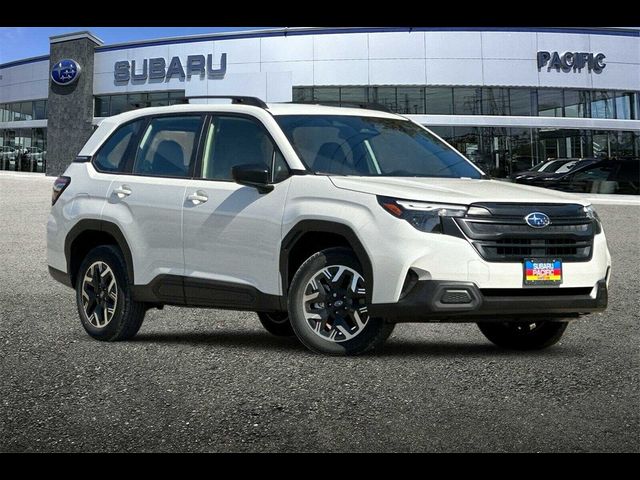 2025 Subaru Forester Base