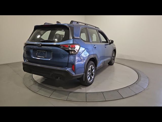 2025 Subaru Forester Base