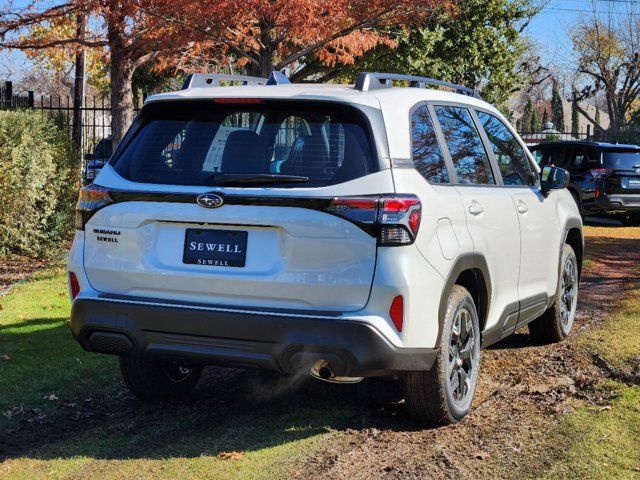 2025 Subaru Forester Base