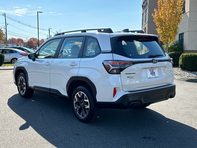 2025 Subaru Forester Base