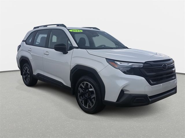 2025 Subaru Forester Base