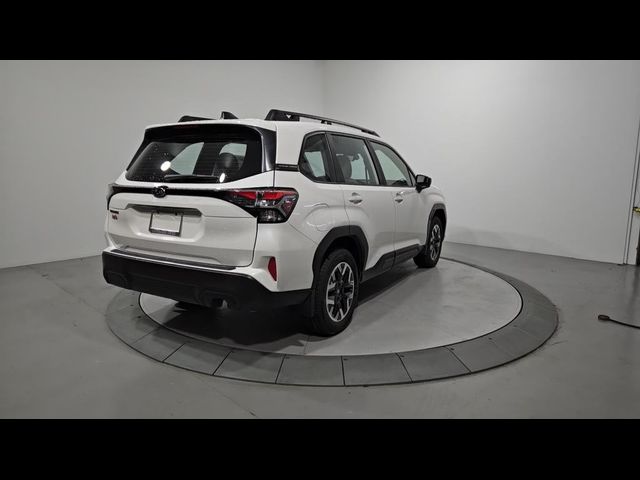 2025 Subaru Forester Base