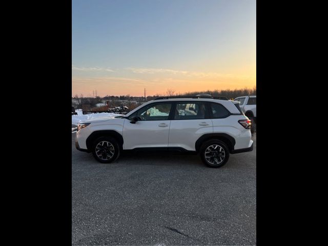 2025 Subaru Forester Base