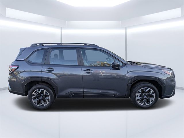 2025 Subaru Forester Base