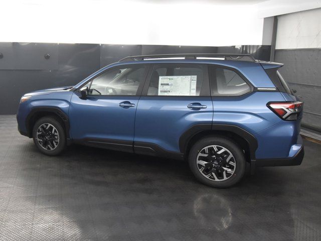 2025 Subaru Forester Base