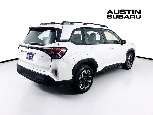 2025 Subaru Forester Base